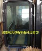 現(xiàn)代215-7挖掘機(jī)駕駛室